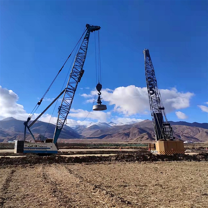 西藏機(jī)場強(qiáng)夯施工